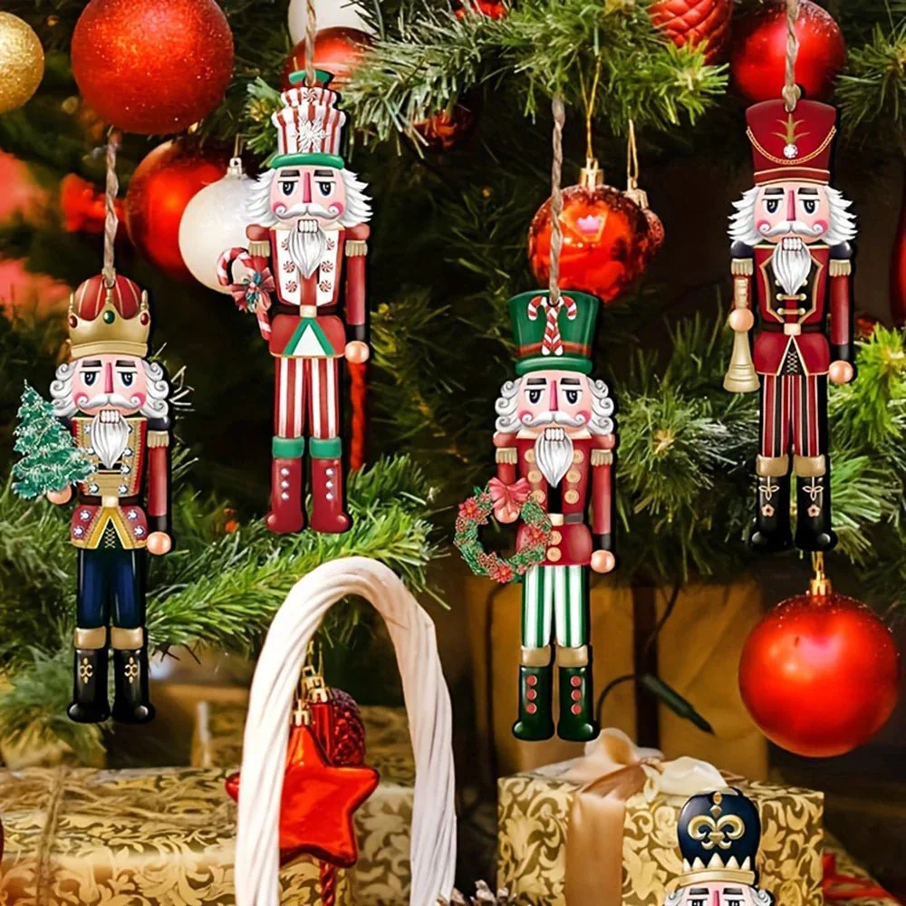 ROYALCRACK – Elegant Nutcracker Soldier Set with Festive Finish - Image 5
