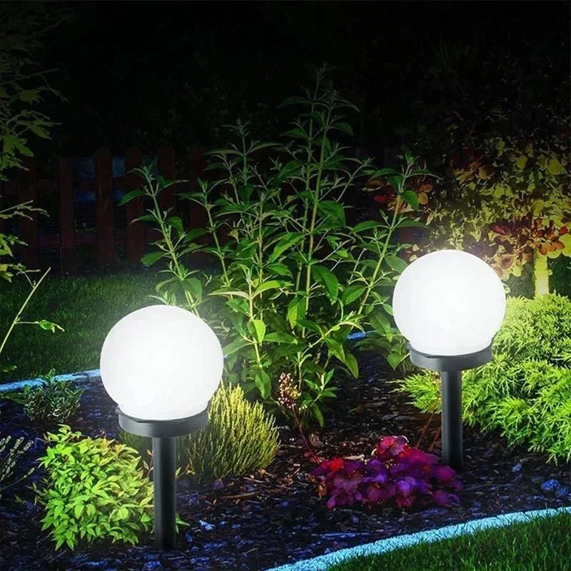 Round LED solar garden light - Energy-efficient and stylish garden lighting with automatic light control - Image 5