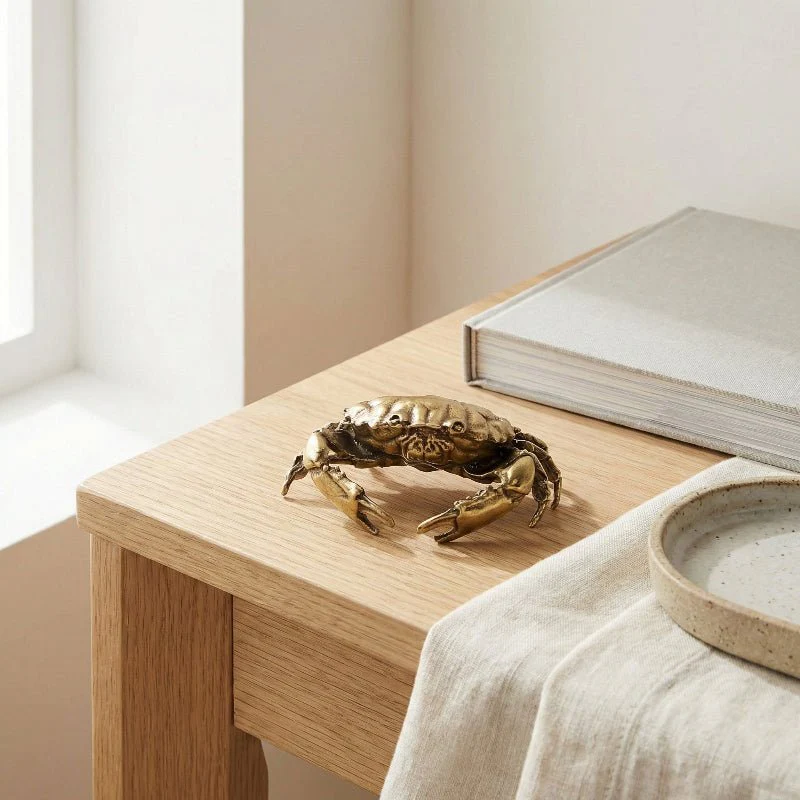SEAVIEW - Elegant Brass Crab Figurine for Coastal Decoration - Image 3