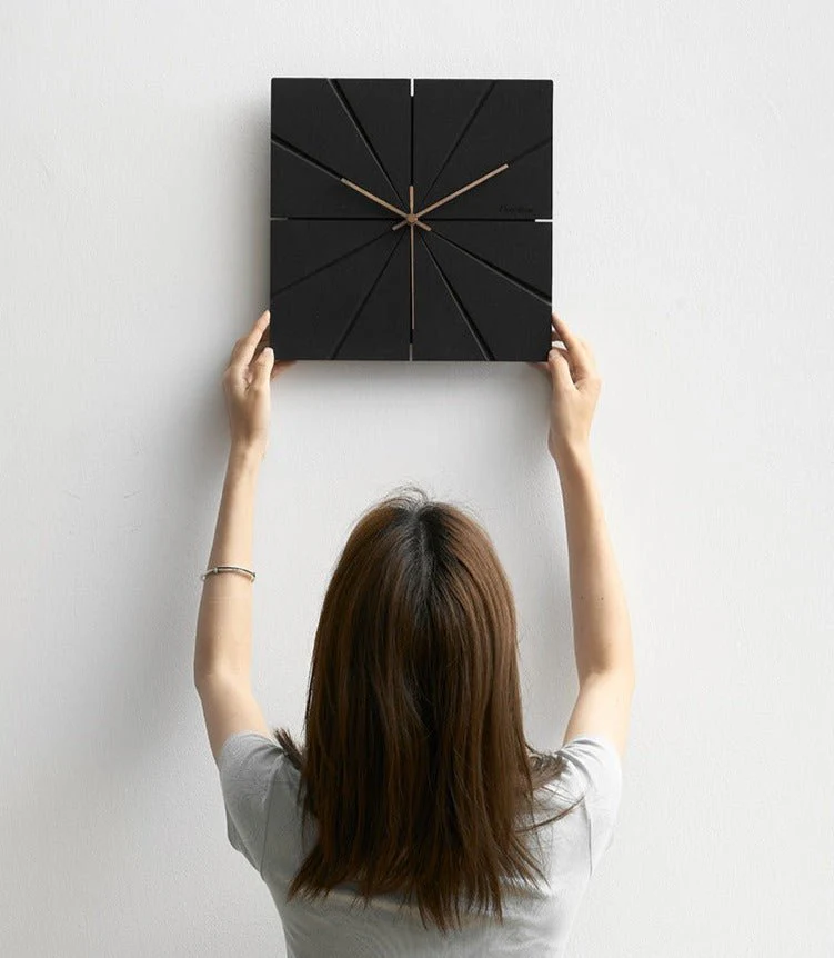 SILENCLOCK – Modern decorative wall clock with silent movement - Image 3