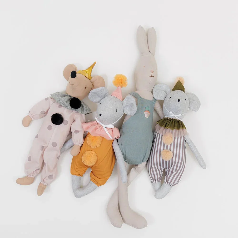 SKANBUN – Nordic Mouse-Rabbit Doll made of Cotton and Hemp for Festive Home Decoration - Image 8