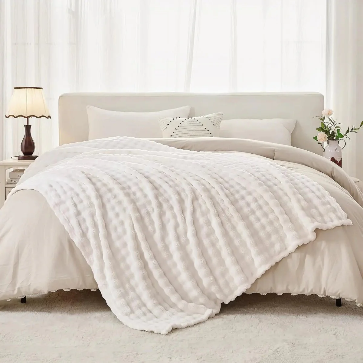 SOFTDIM – Cozy 3D Bubble Plush Blanket for All Seasons - Image 4