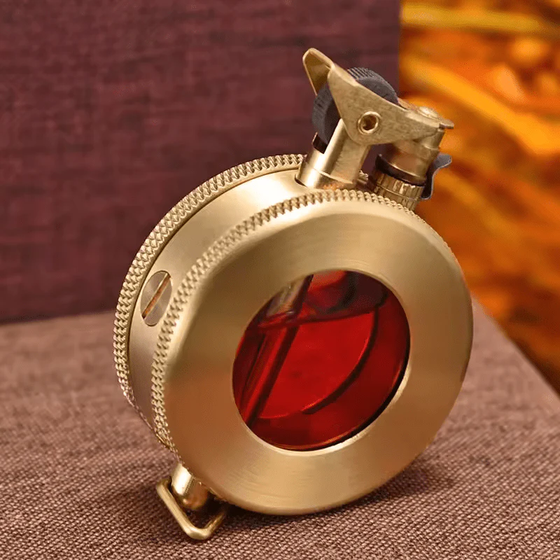 SPARKVION – Retro storm lighter with sturdy metal housing - Image 3