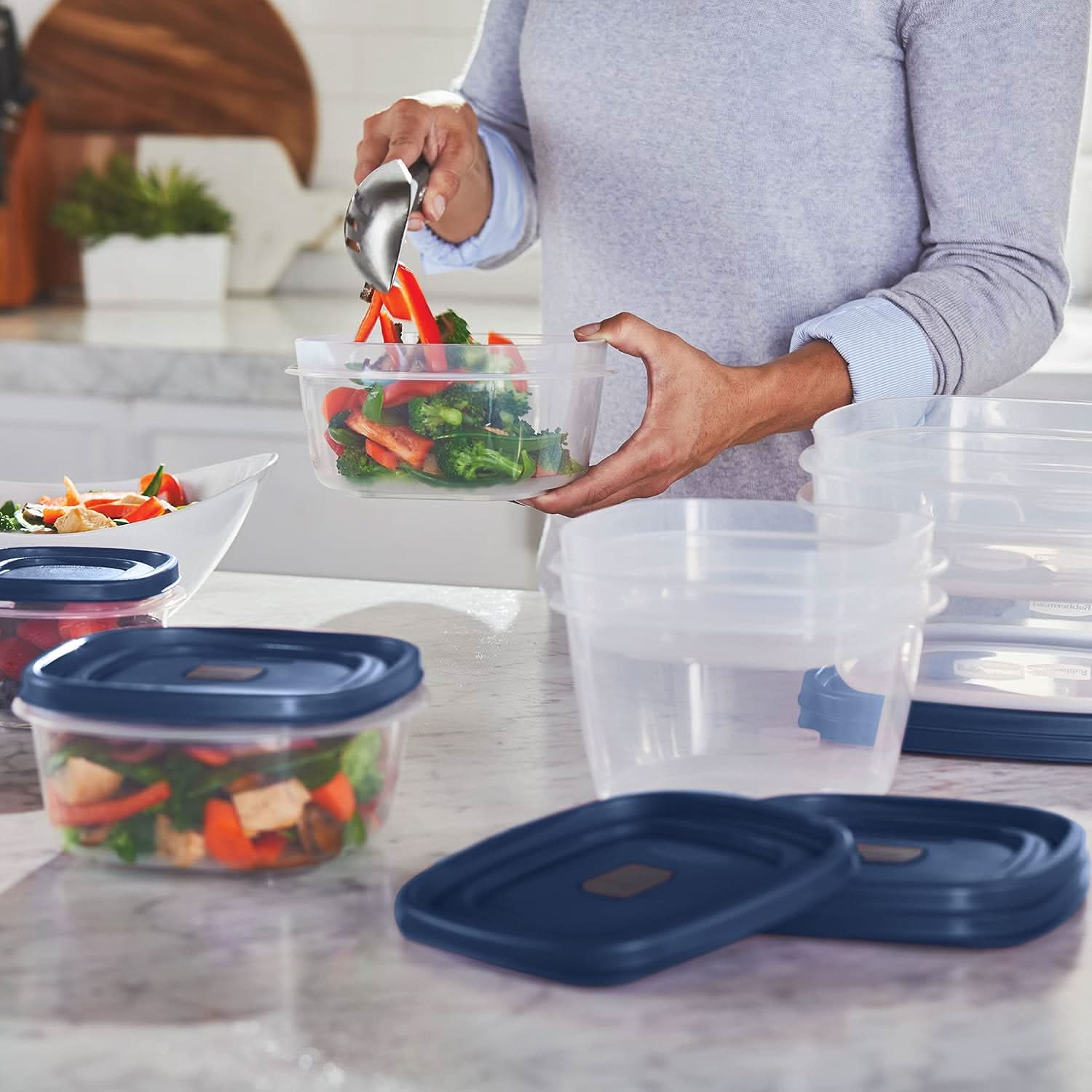 Stackable Food Storage Containers - Stackable and leak-free for an organised kitchen - Image 2
