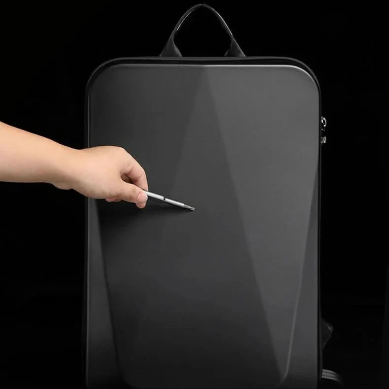 TECHGUARD - Expandable laptop backpack with anti-theft protection & USB port - Image 3