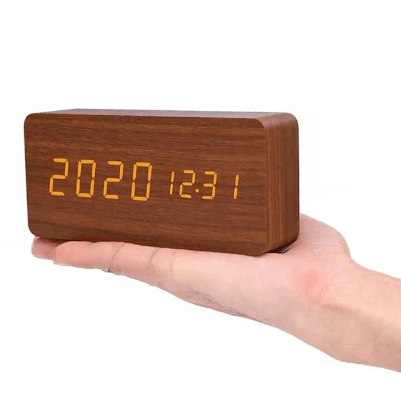 TimberGlow LED alarm clock - Digital & stylish in natural wood design - Image 11