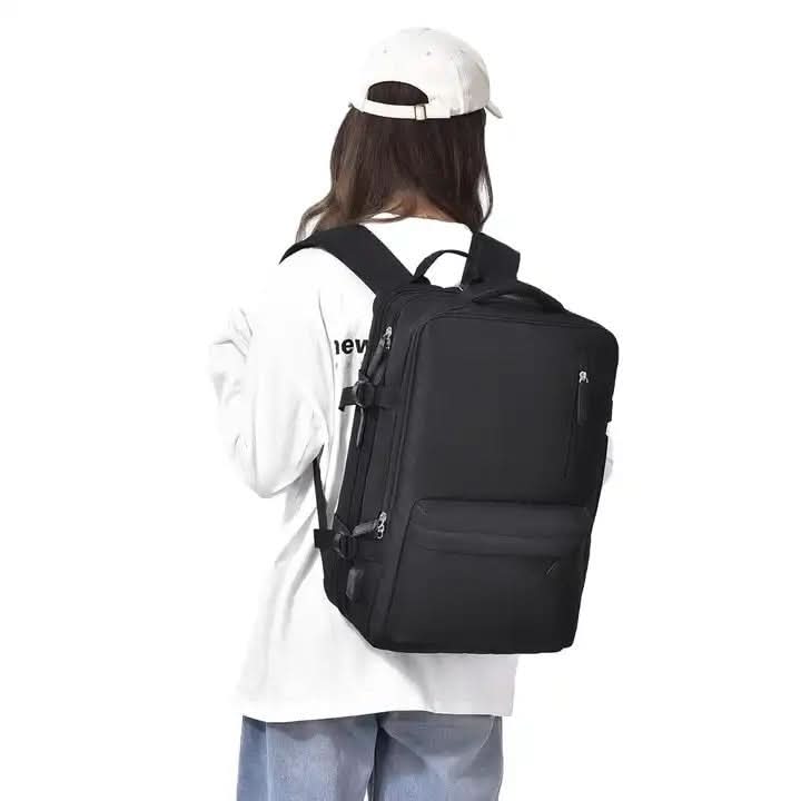 TrailSafe Pro - Robust adventure backpack with safety compartments & lightweight design - Image 2