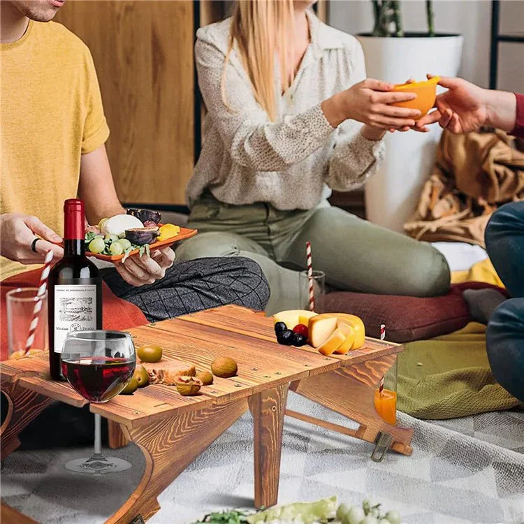 TRAILTABLE – Compact foldable camping table with wine glass holder and storage space - Image 3