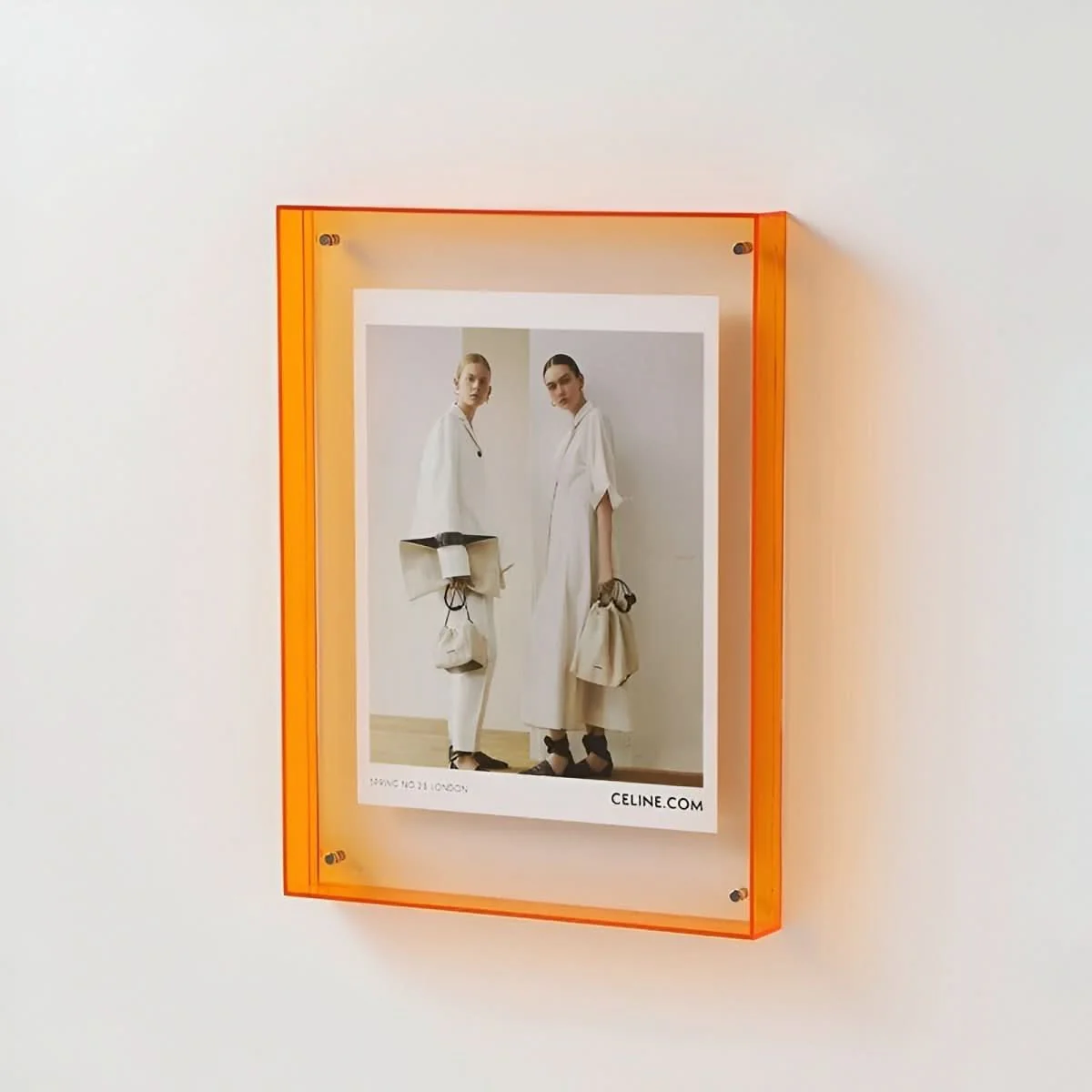 CRYSTAFRAME - Transparent acrylic picture frame for modern picture presentation - Image 10