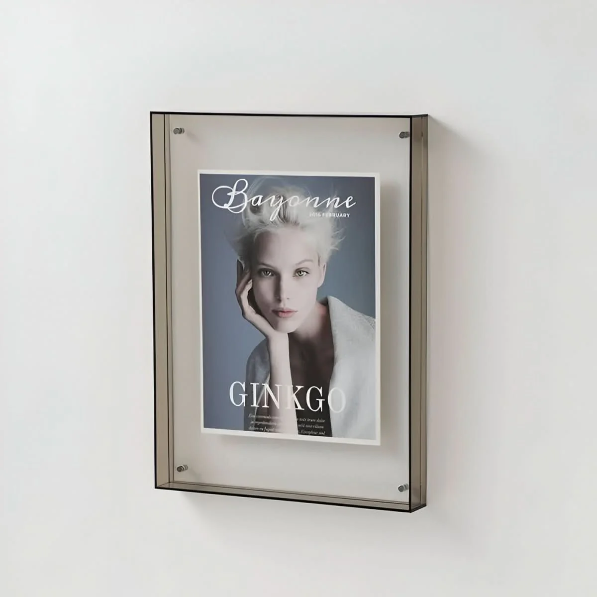 CRYSTAFRAME - Transparent acrylic picture frame for modern picture presentation - Image 9