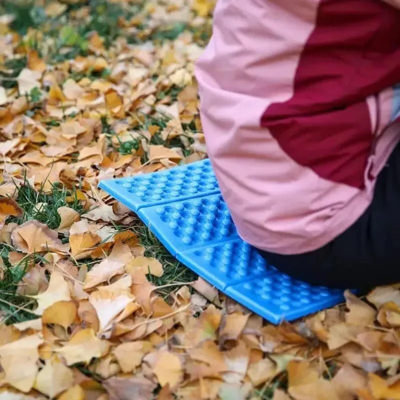 TREKSEAT – Foldable XPE Cushion for Breaks and Outdoor Rest - Image 3