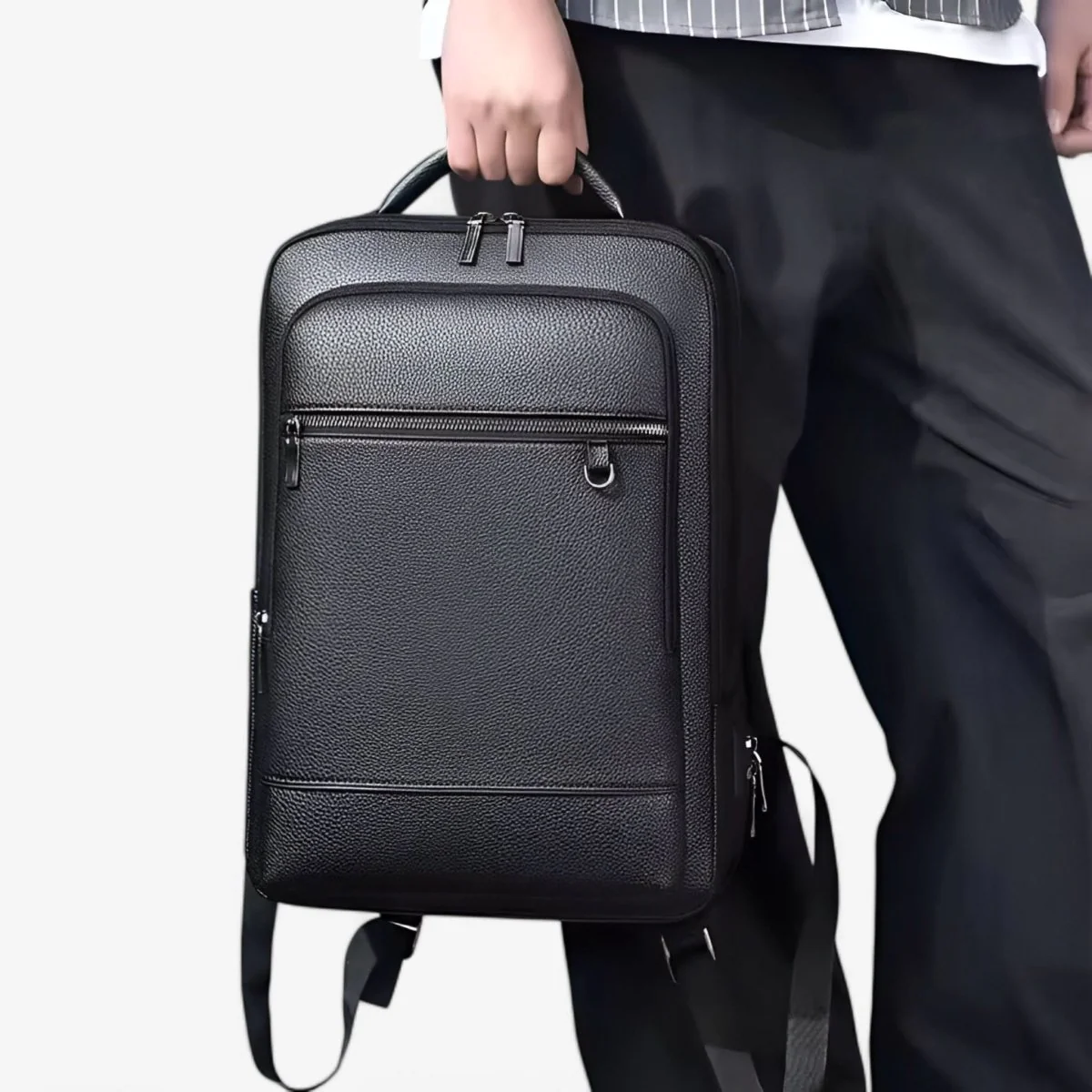 URBANVAULT – Intelligent USB Backpack for Work and Everyday Travel - Image 5