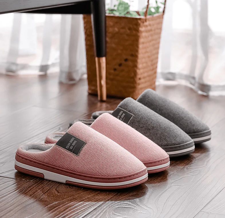 VARDI SLIPPERS - Stylish men's slippers for warm feet - Image 2