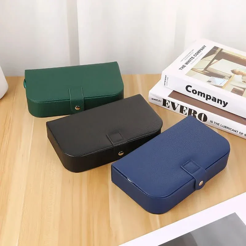 Velouré – Mini Jewelry Box made of Velour, Compact & Stylish - Image 3