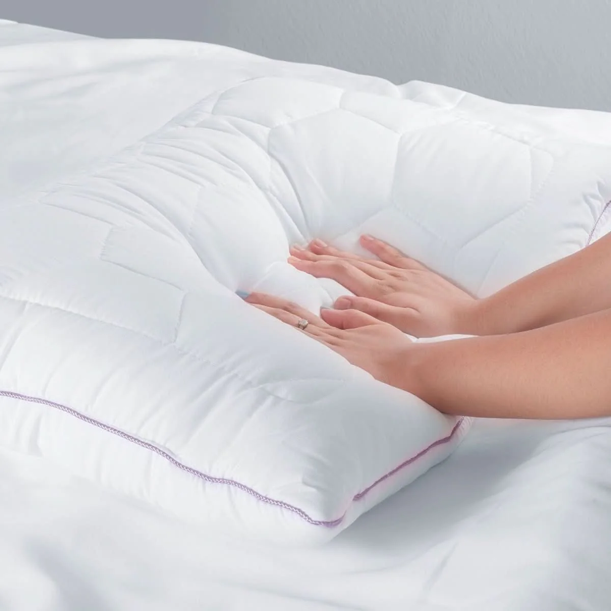 Veluvon Serenity Pillow | Hypoallergenic & Antibacterial | With Lavender Scent | Soft Sleeping Pillow for Sensitive Skin - Image 5