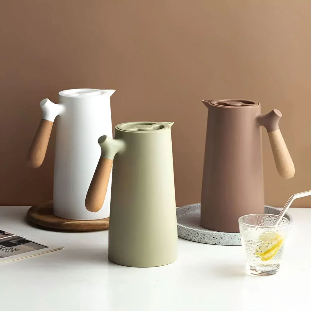 VetroLux – Elegant double-walled glass carafe with wooden handle for hot and cold drinks - Image 5