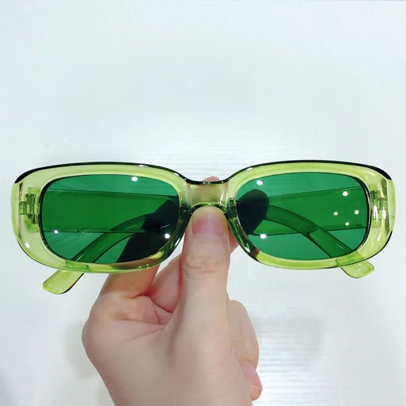 VintageShade - Retro-style rectangular sunglasses with UV400 protection for women - Image 5
