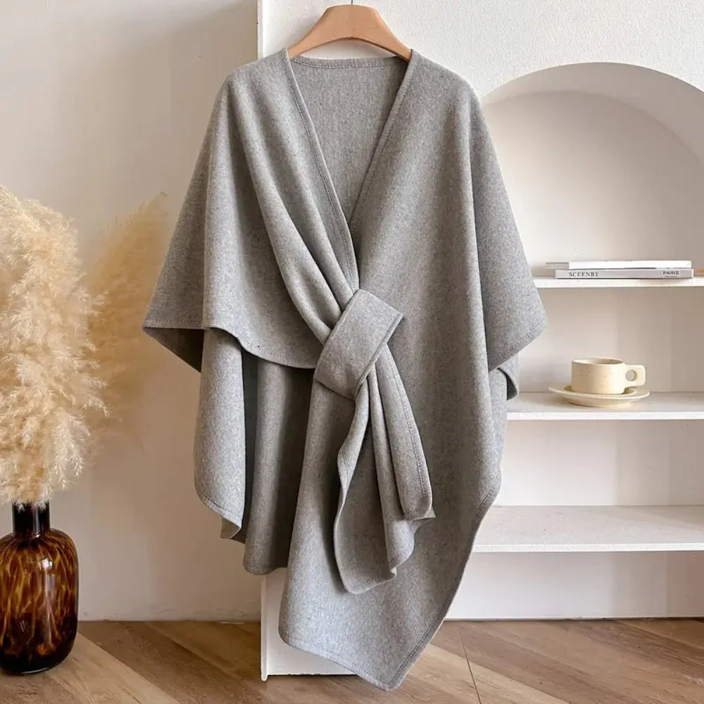 WINDWRAP – Luxurious poncho-scarf-coat for all seasons - Image 8