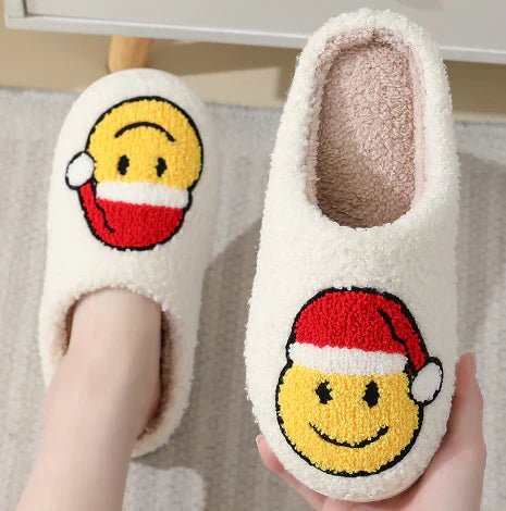 WINTERHOOF – Warm, Non-Slip House Slippers with Deer Motif for Winter - Image 9