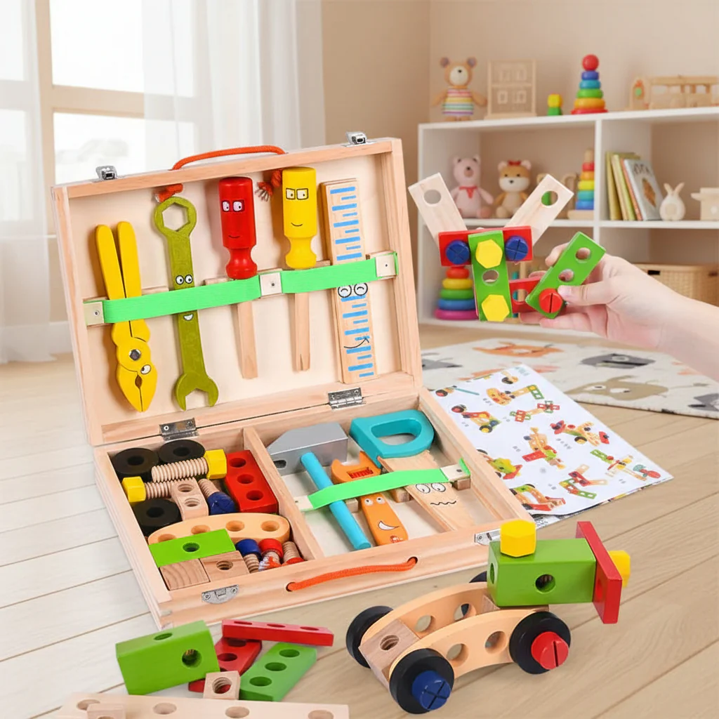 WoodCraft - Innovative wooden construction kit for children