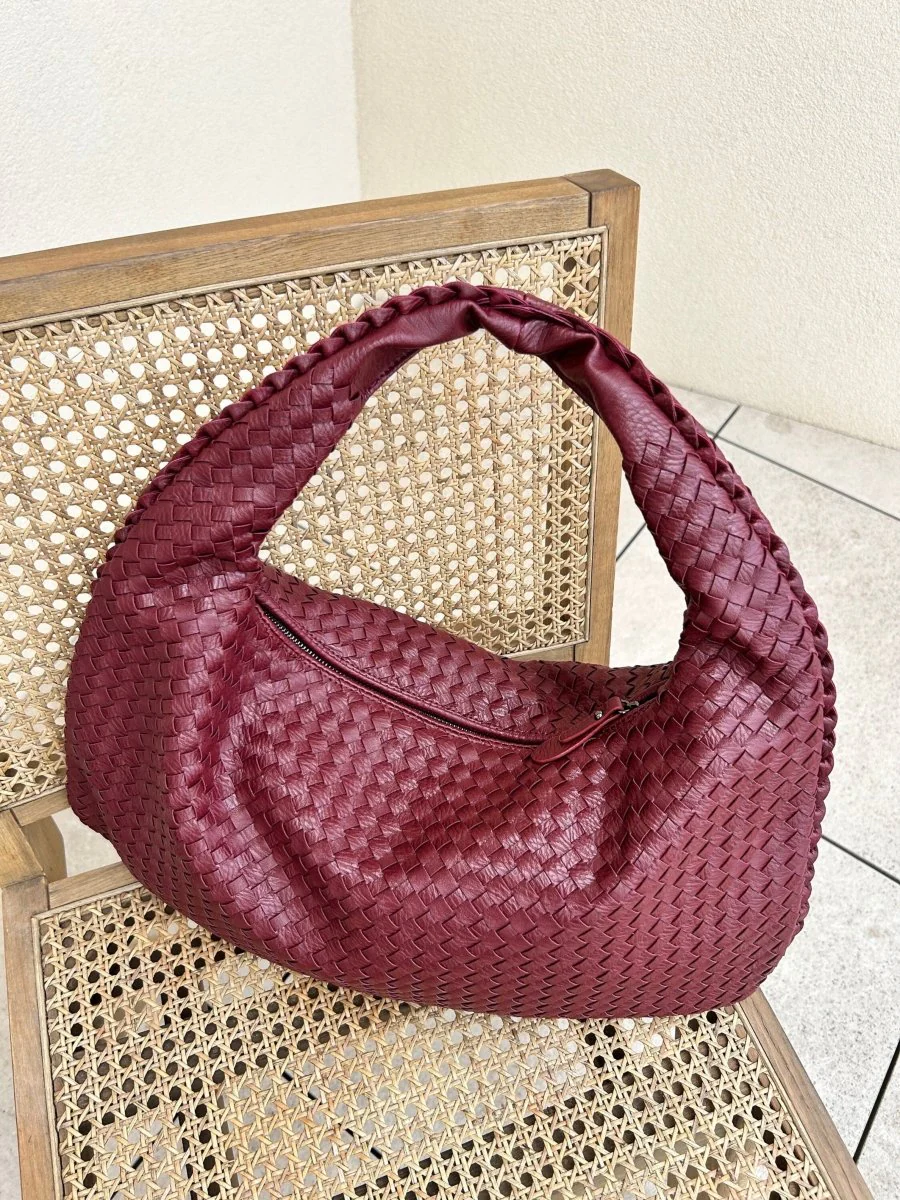 WORKWEEKER – Stylish, durable women's tote bag with spacious interior - Image 4